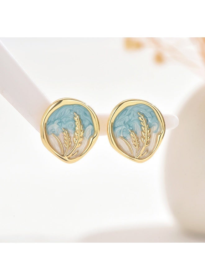 حقل أقراط مطلية بالذهب عيار 24 قيراط، بتصميم دائري أنيق على الطراز الكلاسيكي، بألوان الخزامى الذهبية المنعشة والجميلة، للنساء والفتيات. - Image 2